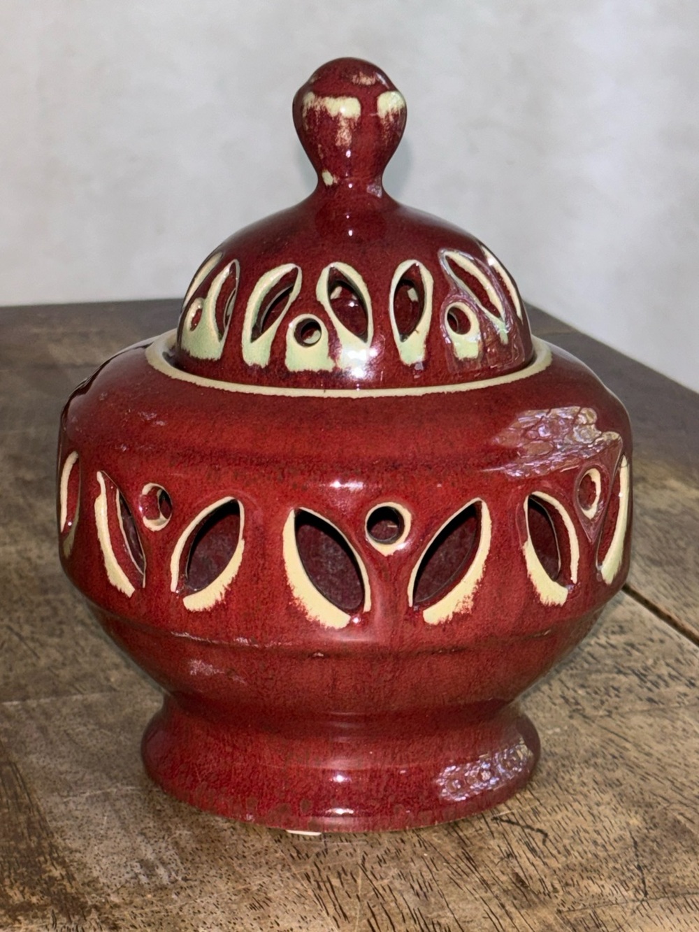 Vintage Bombay Company Red Porcelain Reticulated Potpourri Bowl & Lid Jar